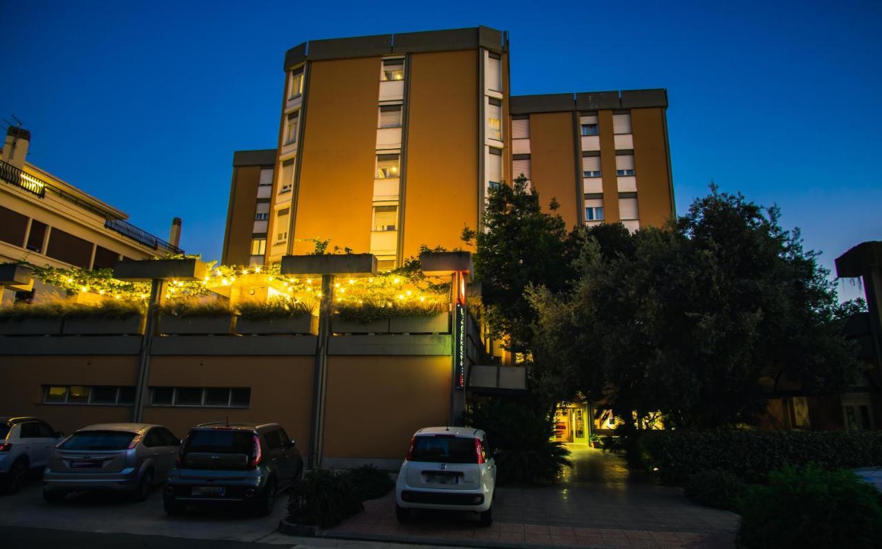 Mistral2 Hotel Oristano Luaran gambar